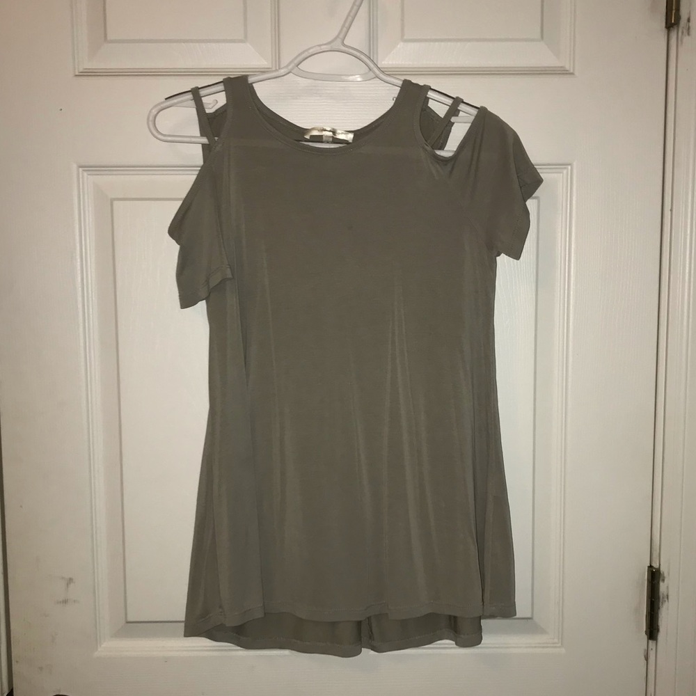 off the shoulder shirt